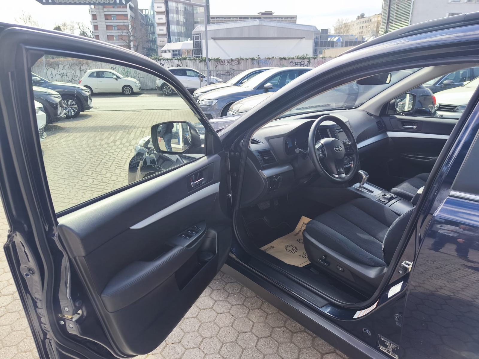Subaru Outback 2,0 D-S CVT, fotografija 13