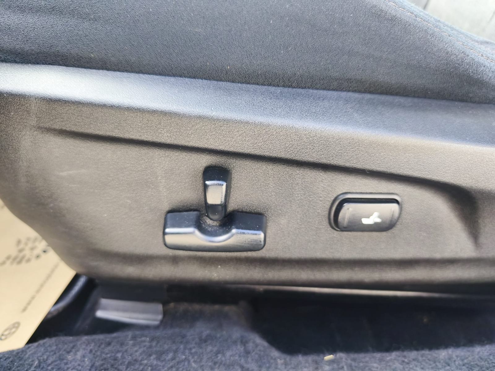 Subaru Outback 2,0 D-S CVT, fotografija 17