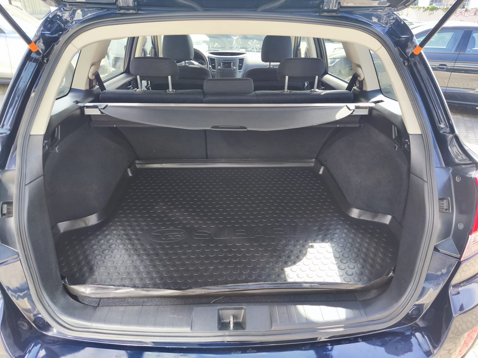 Subaru Outback 2,0 D-S CVT, fotografija 8