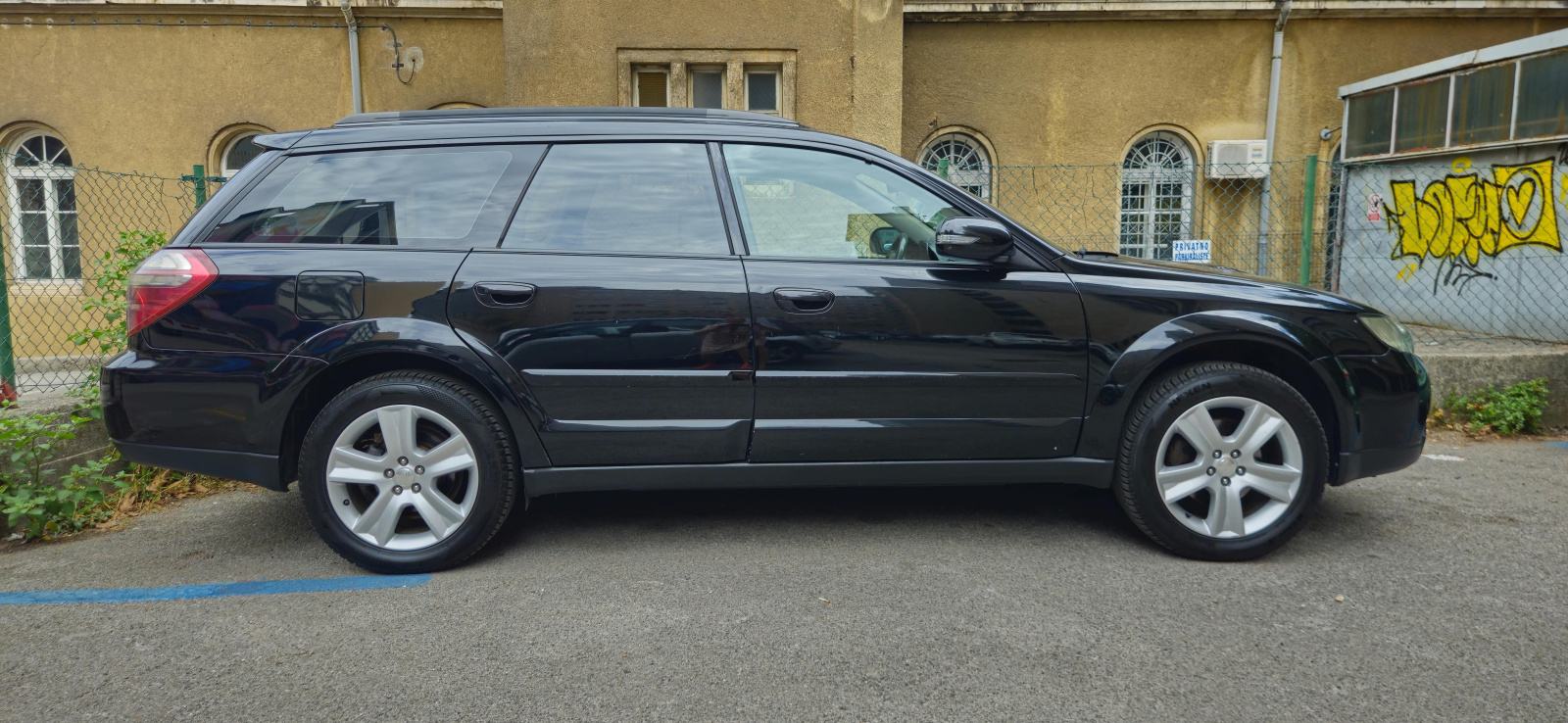 Subaru Outback 2,0 T-D, pogled izvana - slika 1