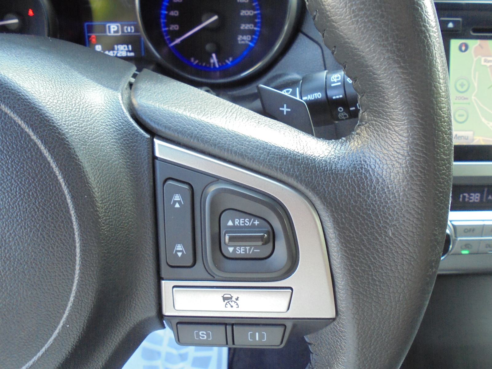 SUBARU OUTBACK 2.5 i AWD 4X4 AUTOMATIK,NAVIGACIJA,KAMERA,KOŽA,ALU 18, fotografija 20