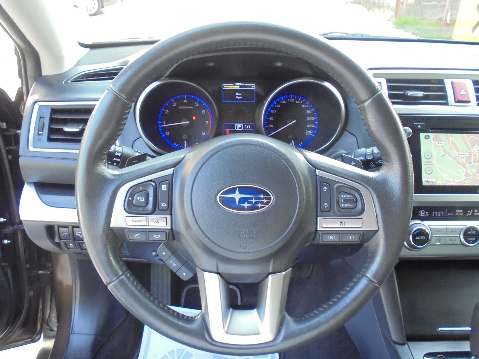 SUBARU OUTBACK 2.5 i AWD 4X4 AUTOMATIK,NAVIGACIJA,KAMERA,KOŽA,ALU 18, fotografija 18