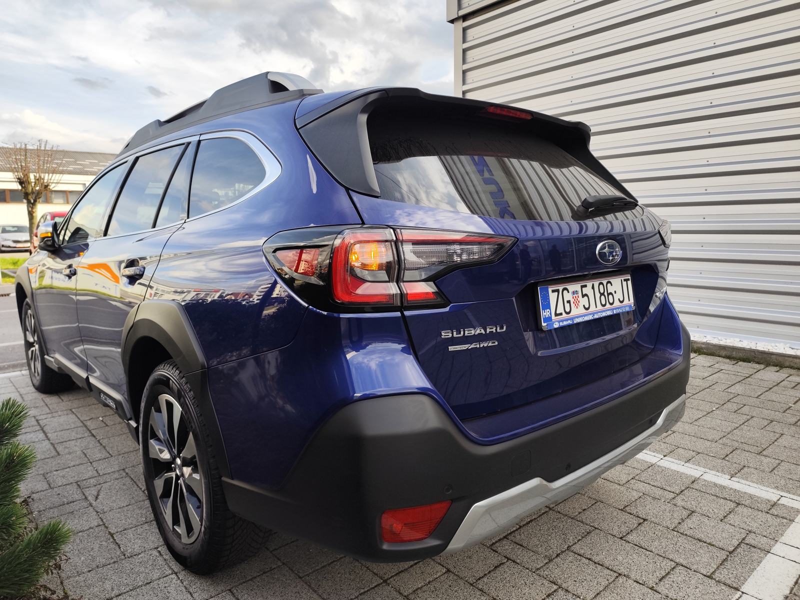Subaru Outback 2,5 PREMIUM AWD LINEATRONIC, fotografija 4