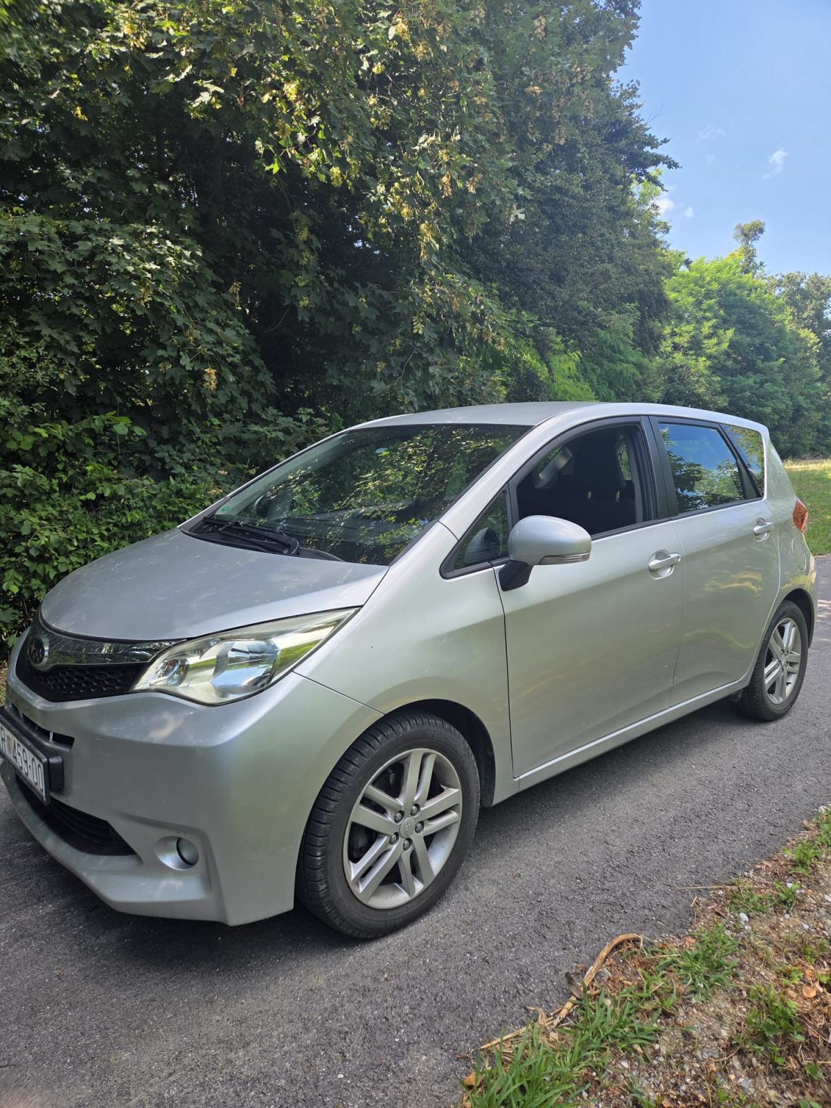 Subaru Trezia 1,3, pogled izvana - slika 1