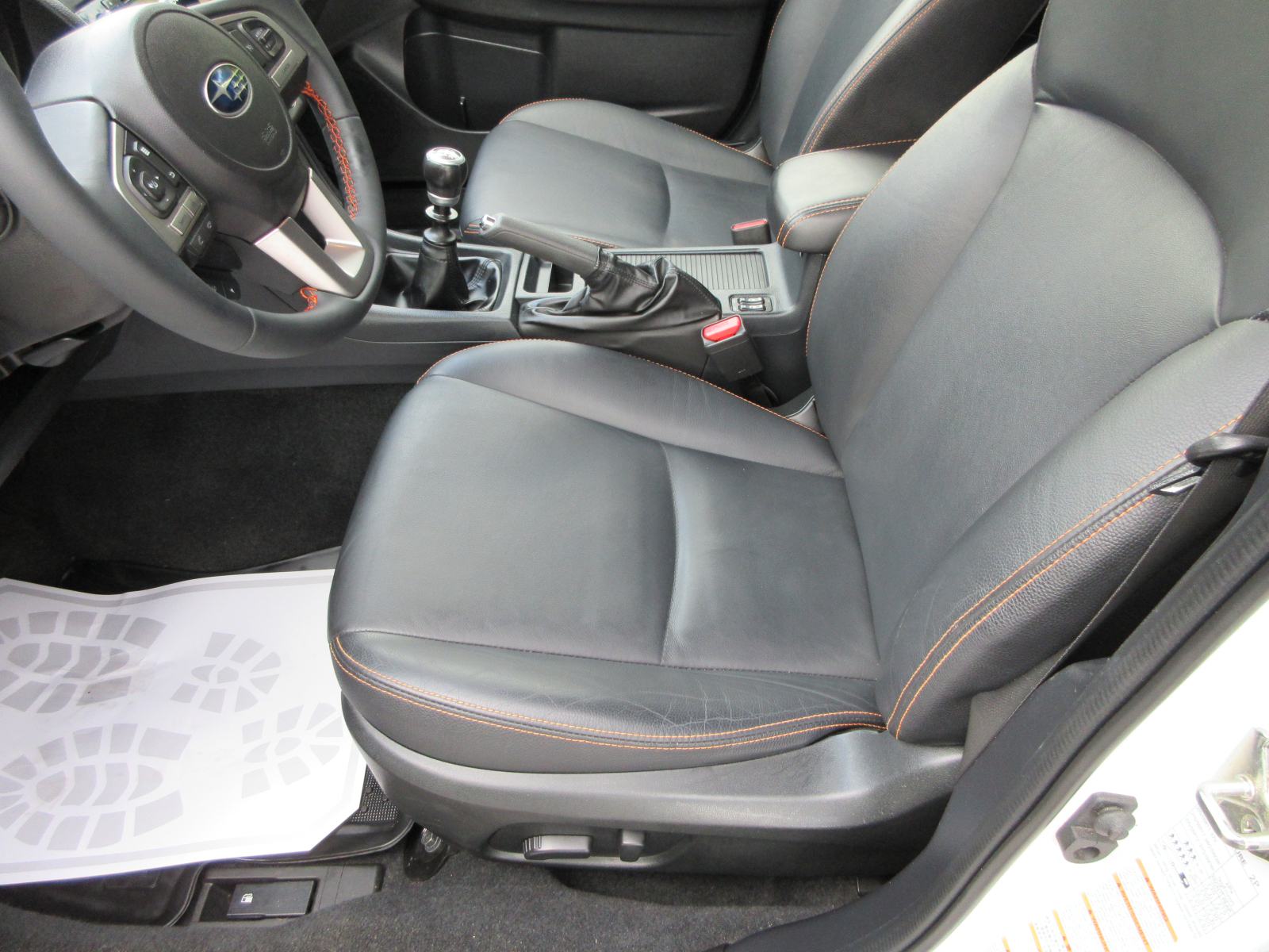 SUBARU XV 2.0 D AWD NAVIGACIJA,KAMERA,TEMPOMAT,EL.PAKET,ALU 17!!!, fotografija 12