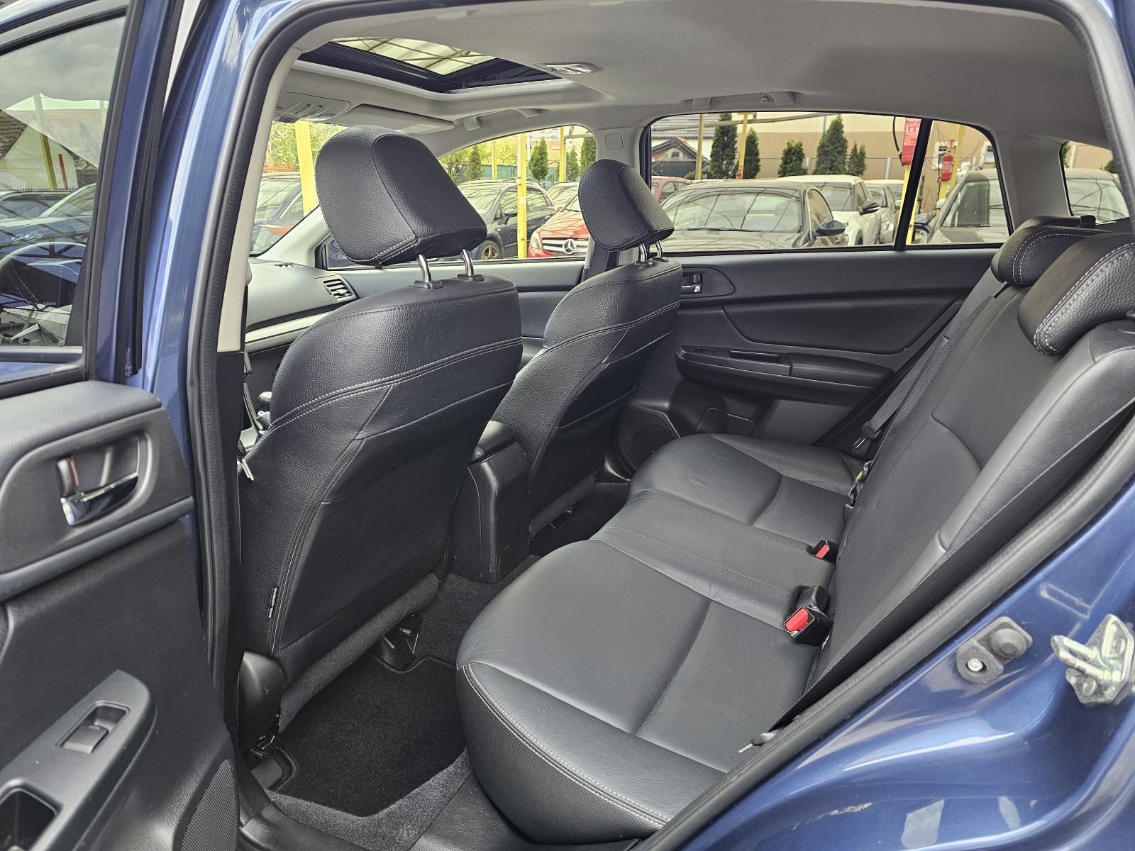 SUBARU*XV*2.0D*4X4 AWD*SERVISNA KNJIGA*KOŽA*ŠIBER*ALU*KAMERA*9980E, fotografija 14