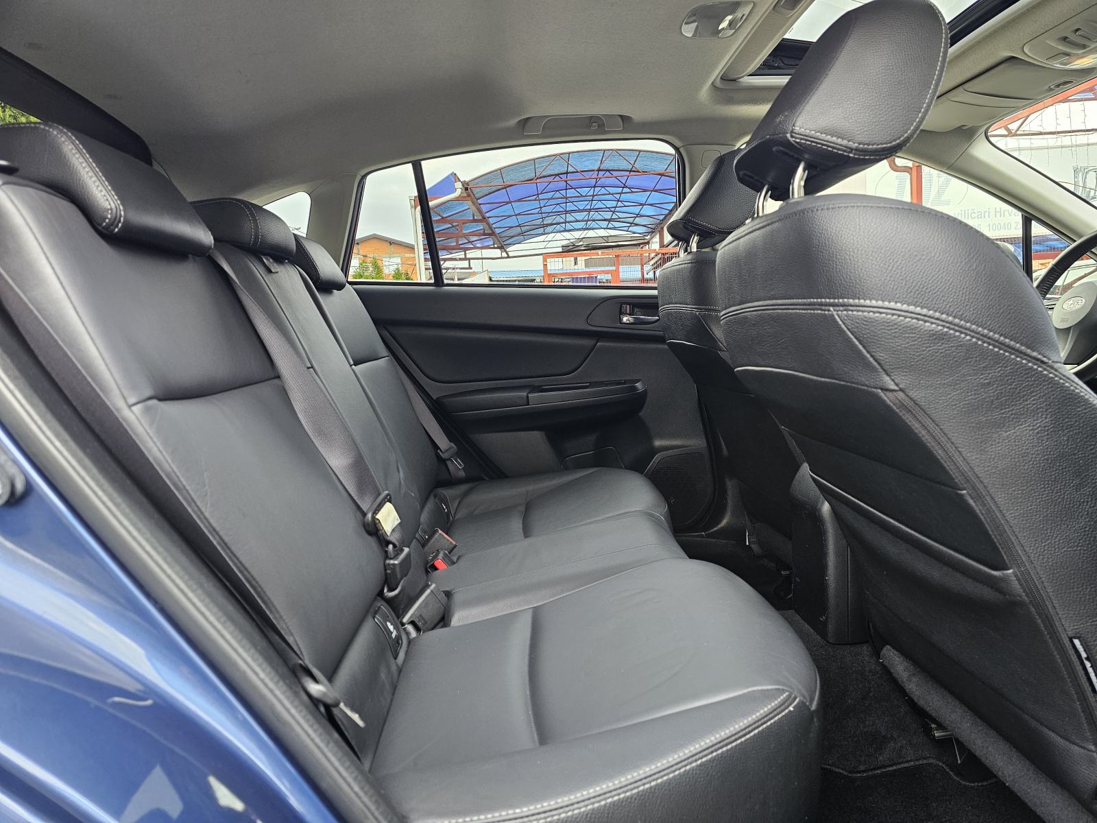 SUBARU*XV*2.0D*4X4 AWD*SERVISNA KNJIGA*KOŽA*ŠIBER*ALU*KAMERA*9980E, fotografija 17