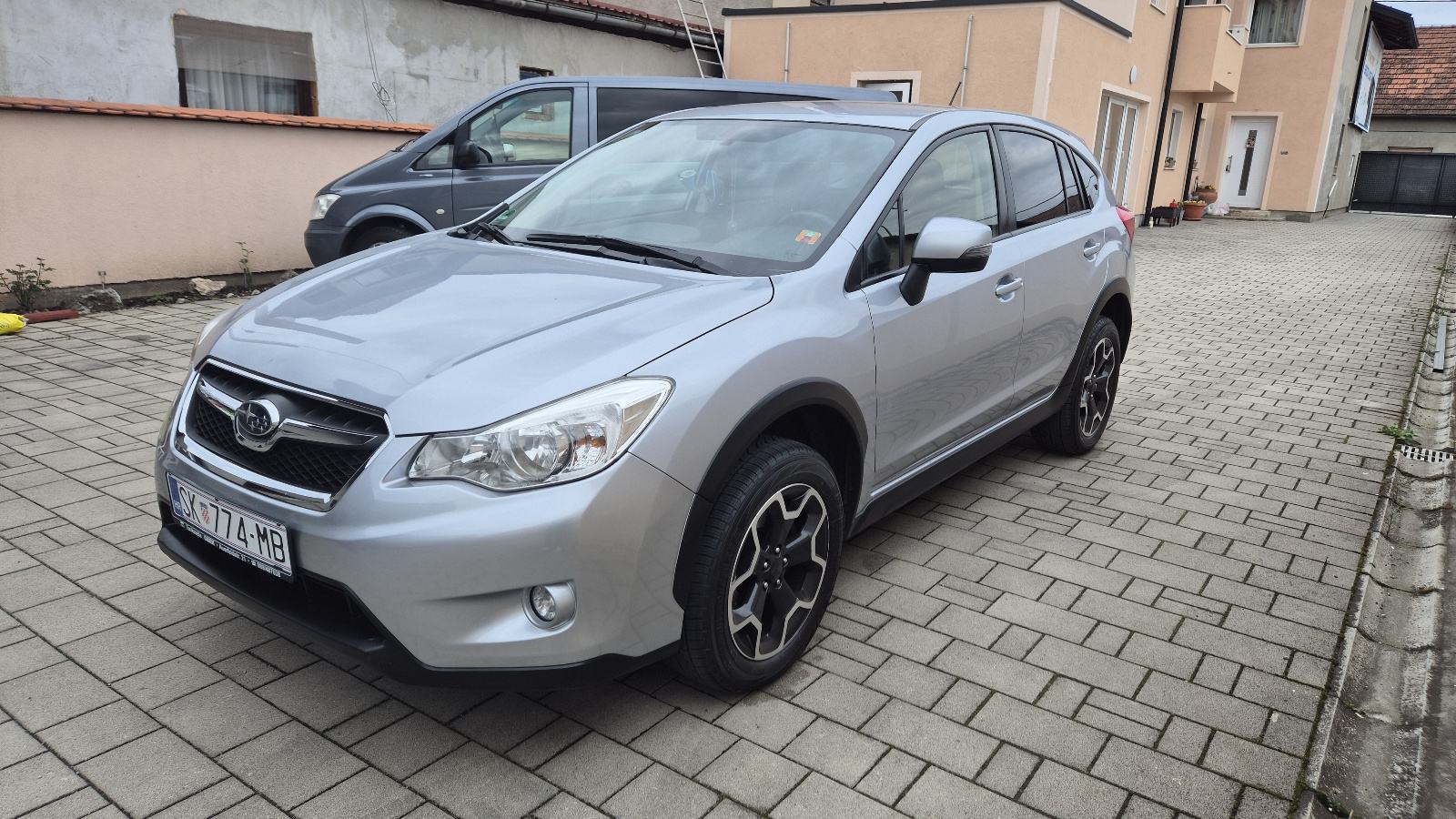 Subaru XV - Crosstrek 2,0 D Servisna knjiga, fotografija 3