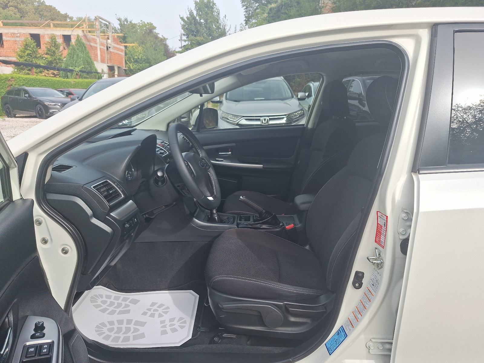SUBARU XV 2.0 D AWD 4X4 KAMERA,EL.PAKET,GR.SJEDALA,ALU 17, fotografija 7