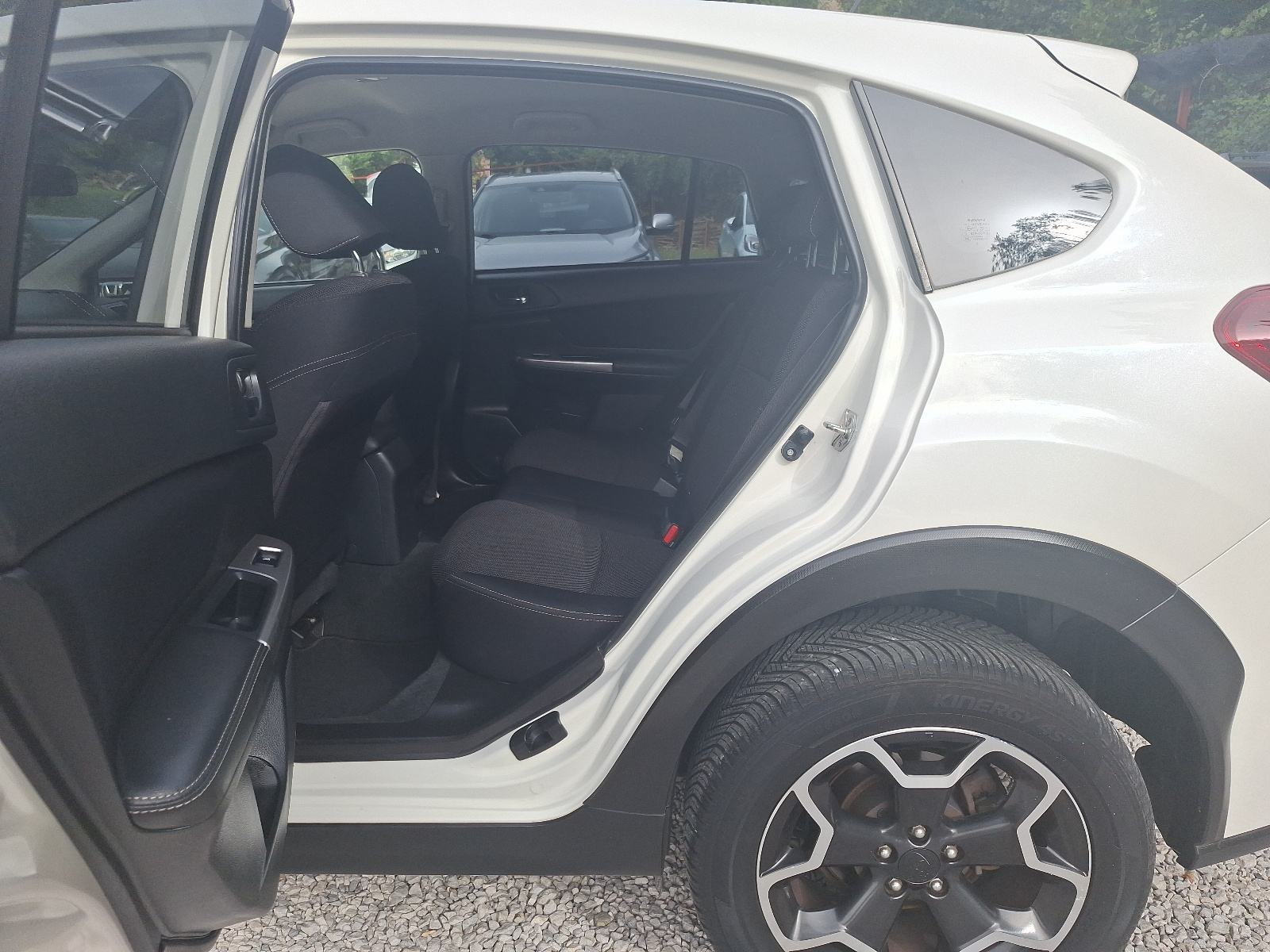 SUBARU XV 2.0 D AWD 4X4 KAMERA,EL.PAKET,GR.SJEDALA,ALU 17, fotografija 8