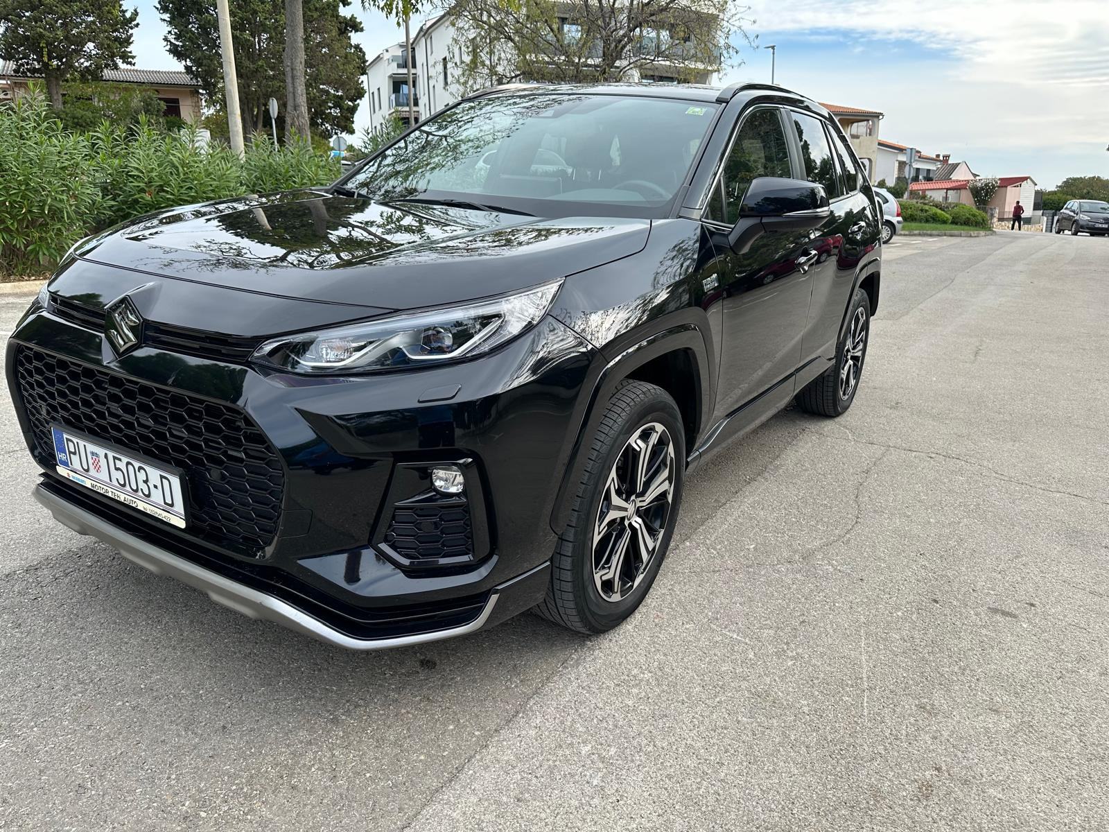 Suzuki Across 2,5 Plug-In HYBRID 4x4 CVT, GLX, 2022 god.