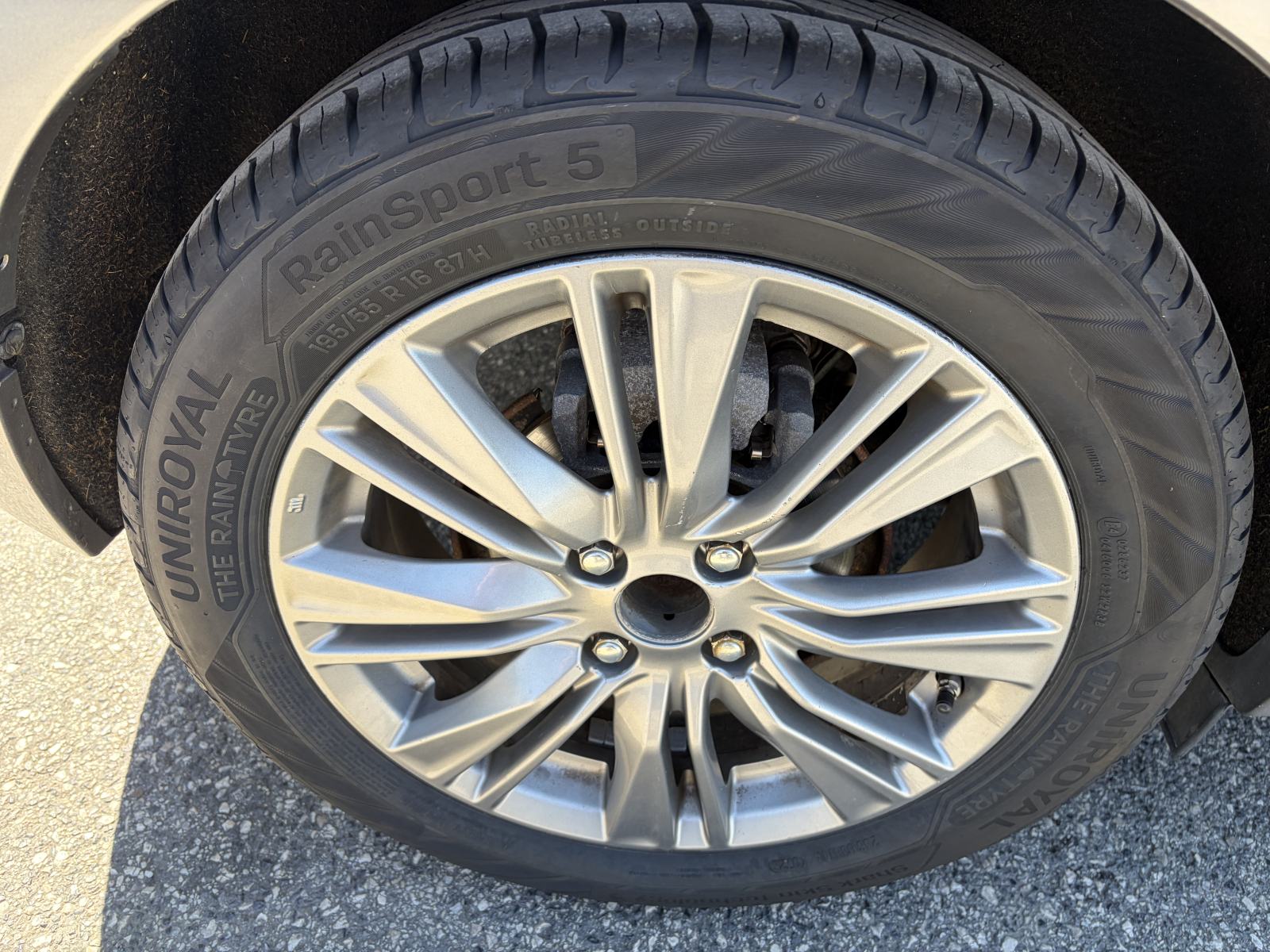 Suzuki Baleno 1.0, fotografija 10