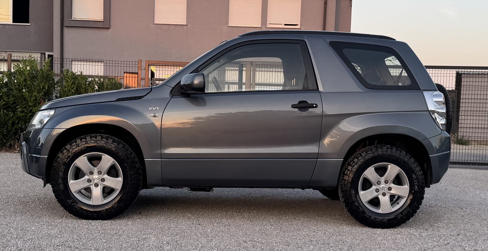 Suzuki Grand Vitara 1,6 4x4 - KRATKA = 136 000 km = NIJE UVOZ, fotografija 5