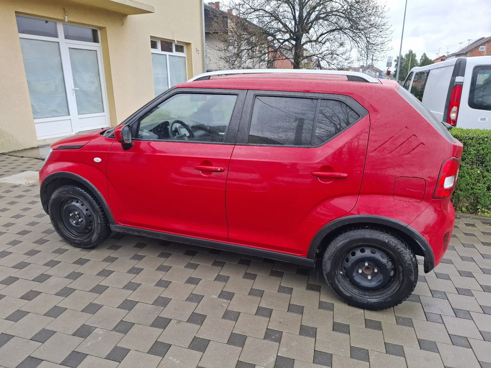 Suzuki Ignis 1 2 HYBRID 2020god KAMERA GR.SJEDALA U DOLASKU, fotografija 3