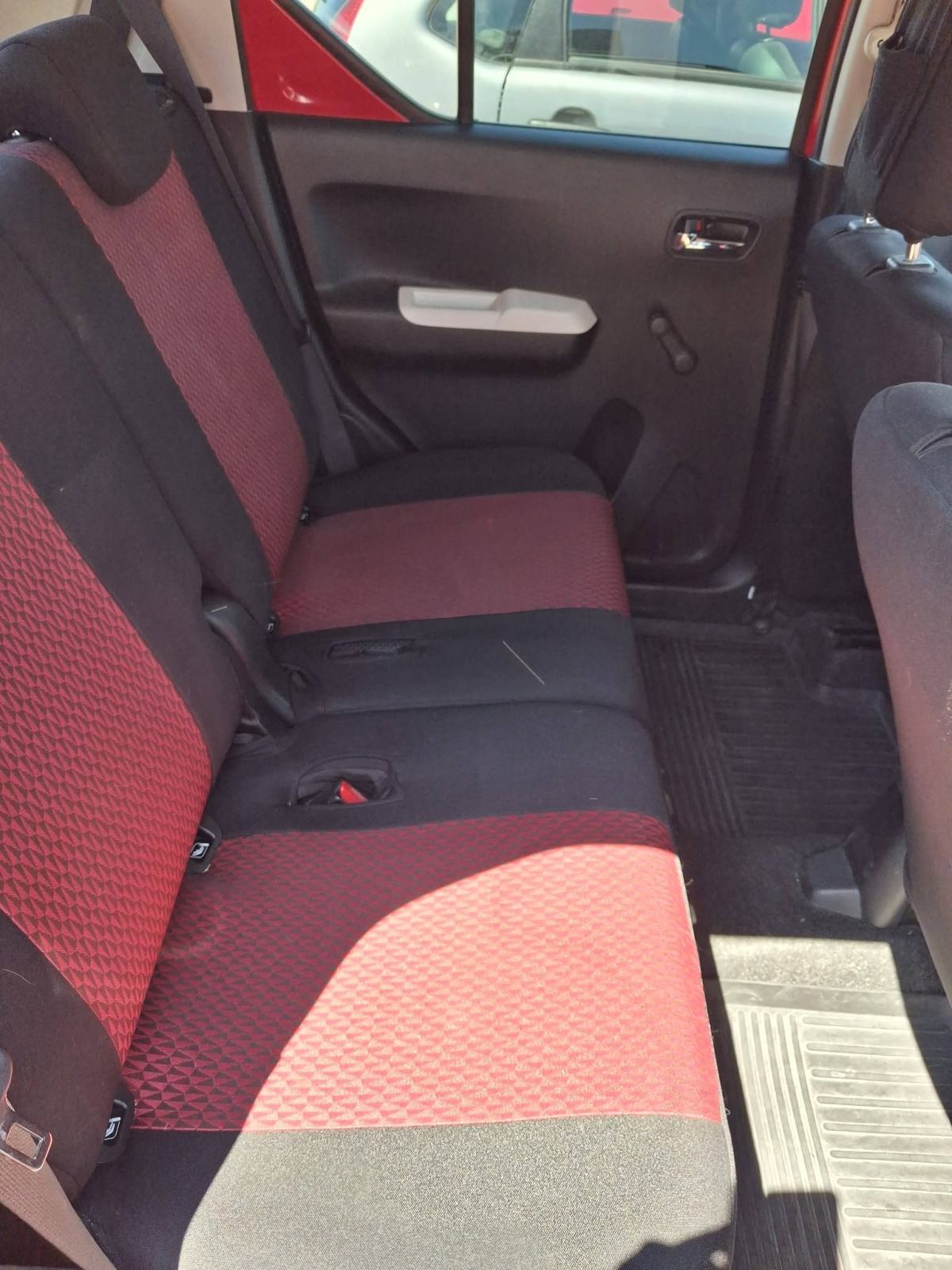 Suzuki Ignis 1,2 gl+ hybrid, fotografija 8