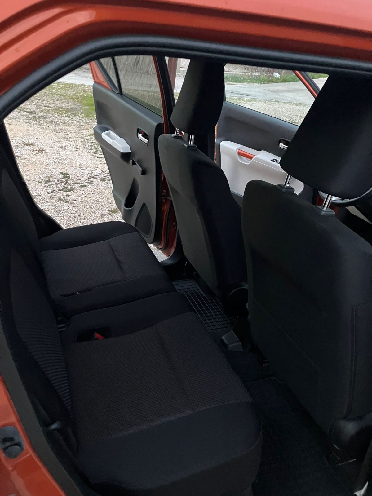 Suzuki Ignis 1,2 VVT-hybrid 33000km, fotografija 15