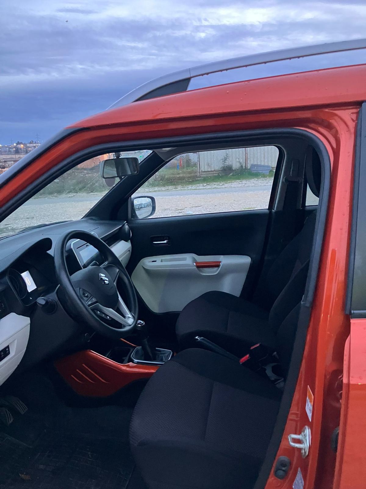 Suzuki Ignis 1,2 VVT-hybrid 33000km, fotografija 11