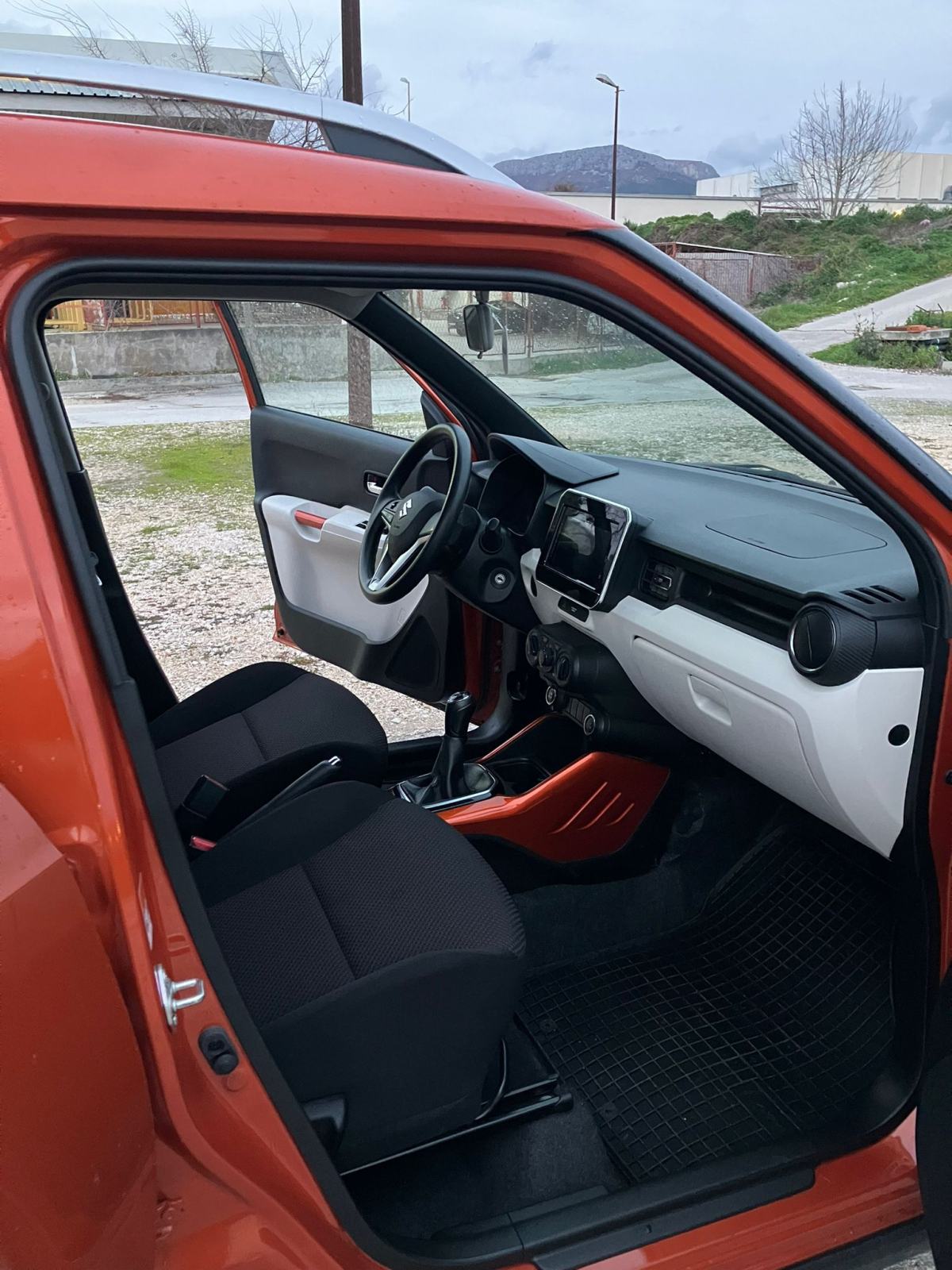 Suzuki Ignis 1,2 VVT-hybrid 33000km, fotografija 13