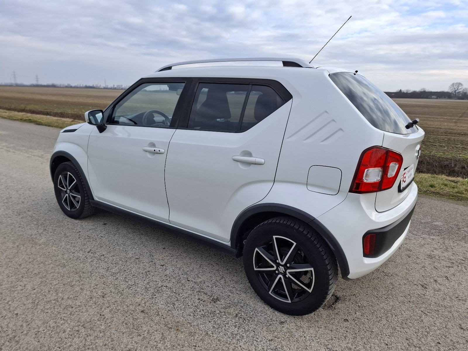 SUZUKI IGNIS 1.2 XENON, NAVI, KAMERA,ALU, PERLA BIJELA, fotografija 7