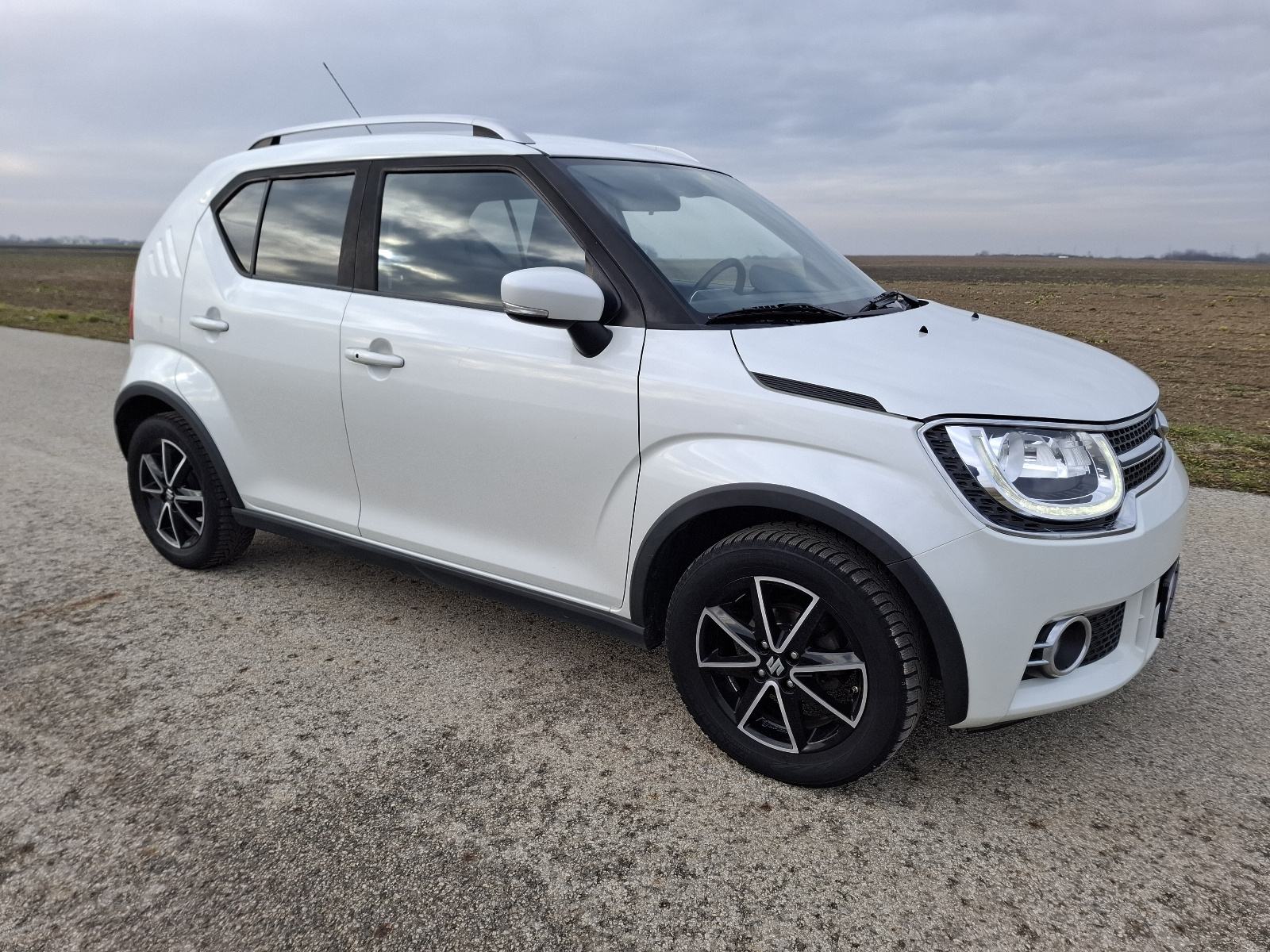 SUZUKI IGNIS 1.2 XENON, NAVI, KAMERA,ALU, PERLA BIJELA, fotografija 8