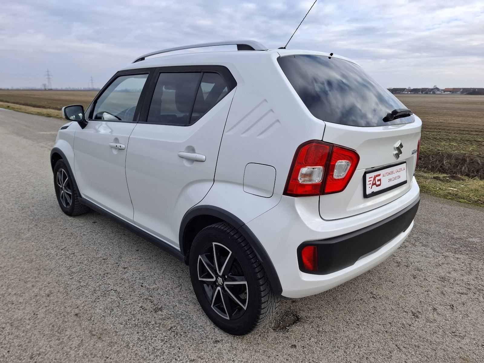 SUZUKI IGNIS 1.2 XENON, NAVI, KAMERA,ALU, PERLA BIJELA, fotografija 6