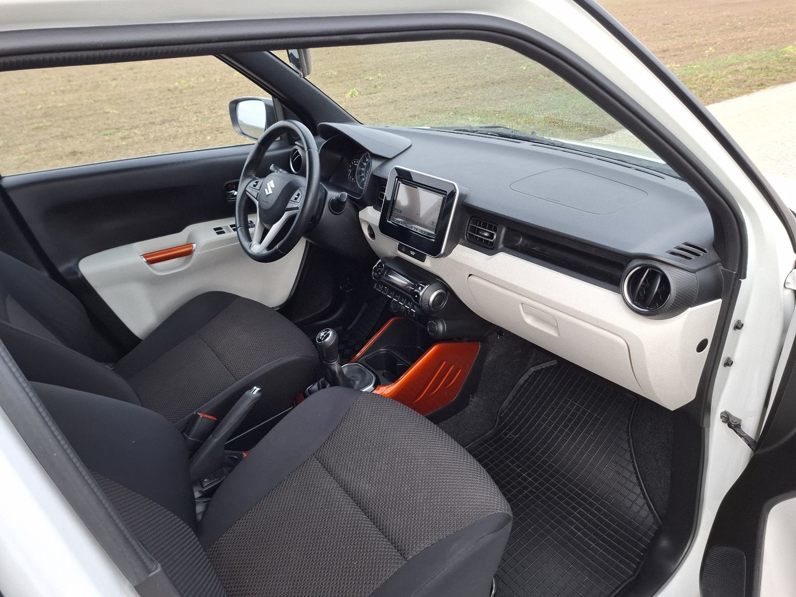 SUZUKI IGNIS 1.2 XENON, NAVI, KAMERA,ALU, PERLA BIJELA, fotografija 11