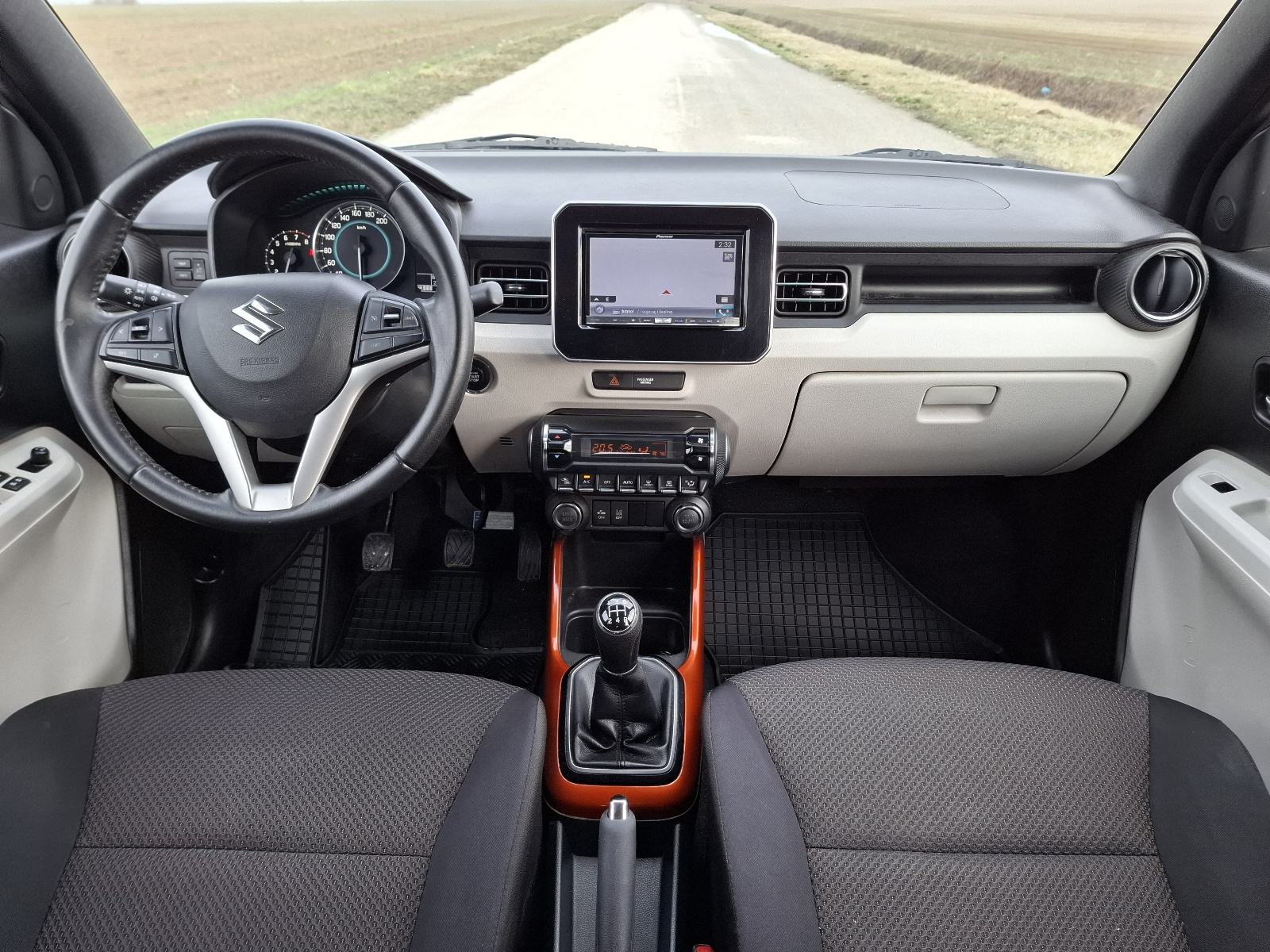 SUZUKI IGNIS 1.2 XENON, NAVI, KAMERA,ALU, PERLA BIJELA, fotografija 12