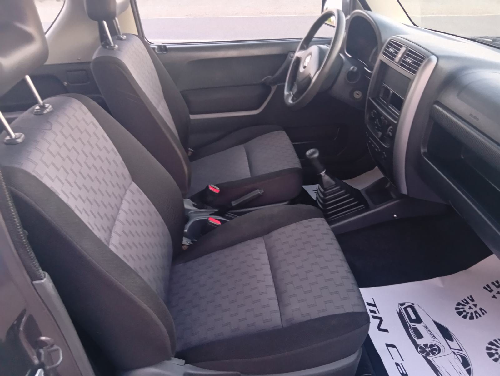 Suzuki Jimny 1,3 JLX 4*4 mod.2011 - 144 TKM/ 1.VLASNIK/ KUKA/ SERVISNA, fotografija 16