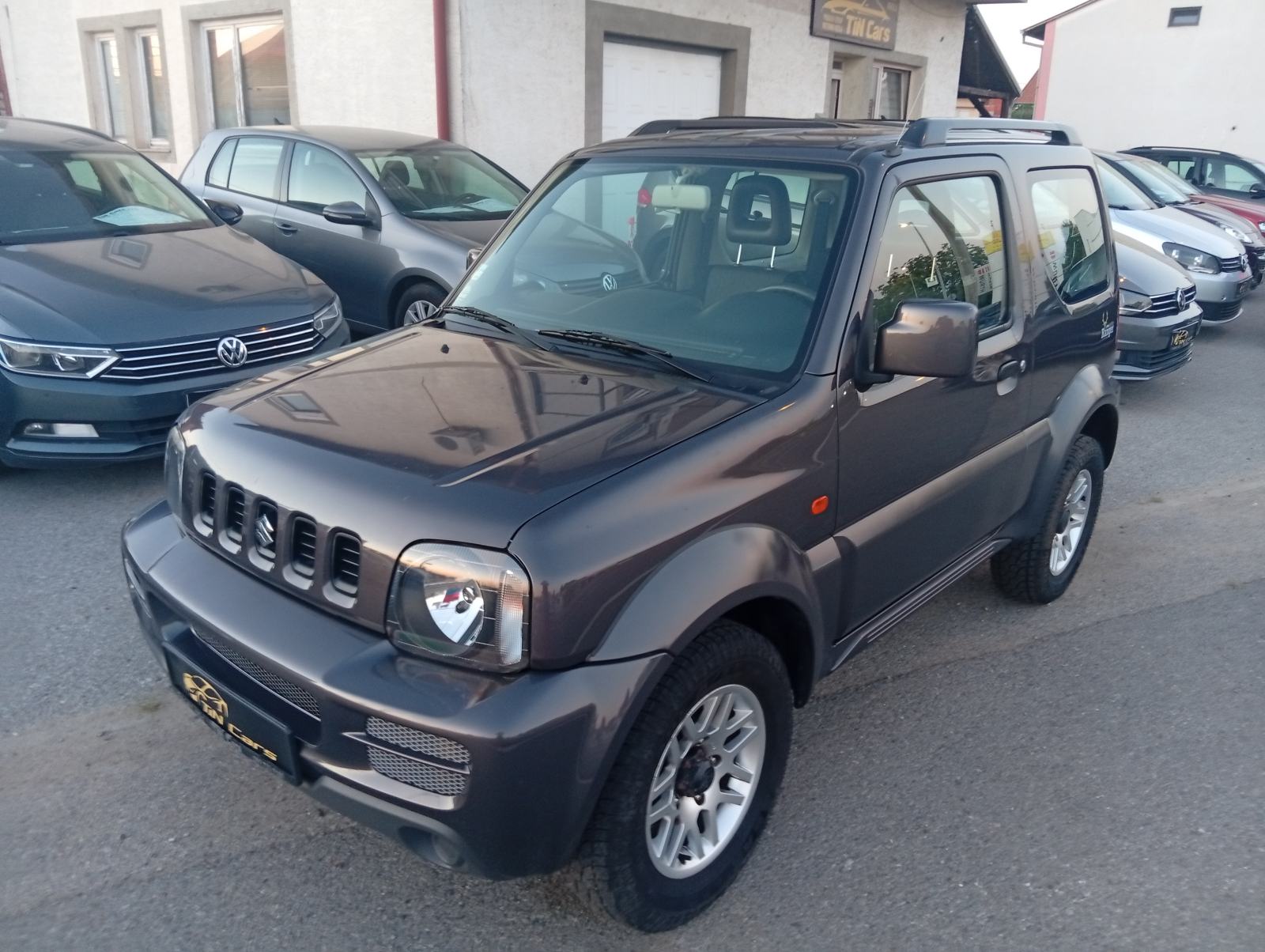 Suzuki Jimny 1,3 JLX 4*4 mod.2011 - 144 TKM/ 1.VLASNIK/ KUKA/ SERVISNA, pogled izvana - slika 1