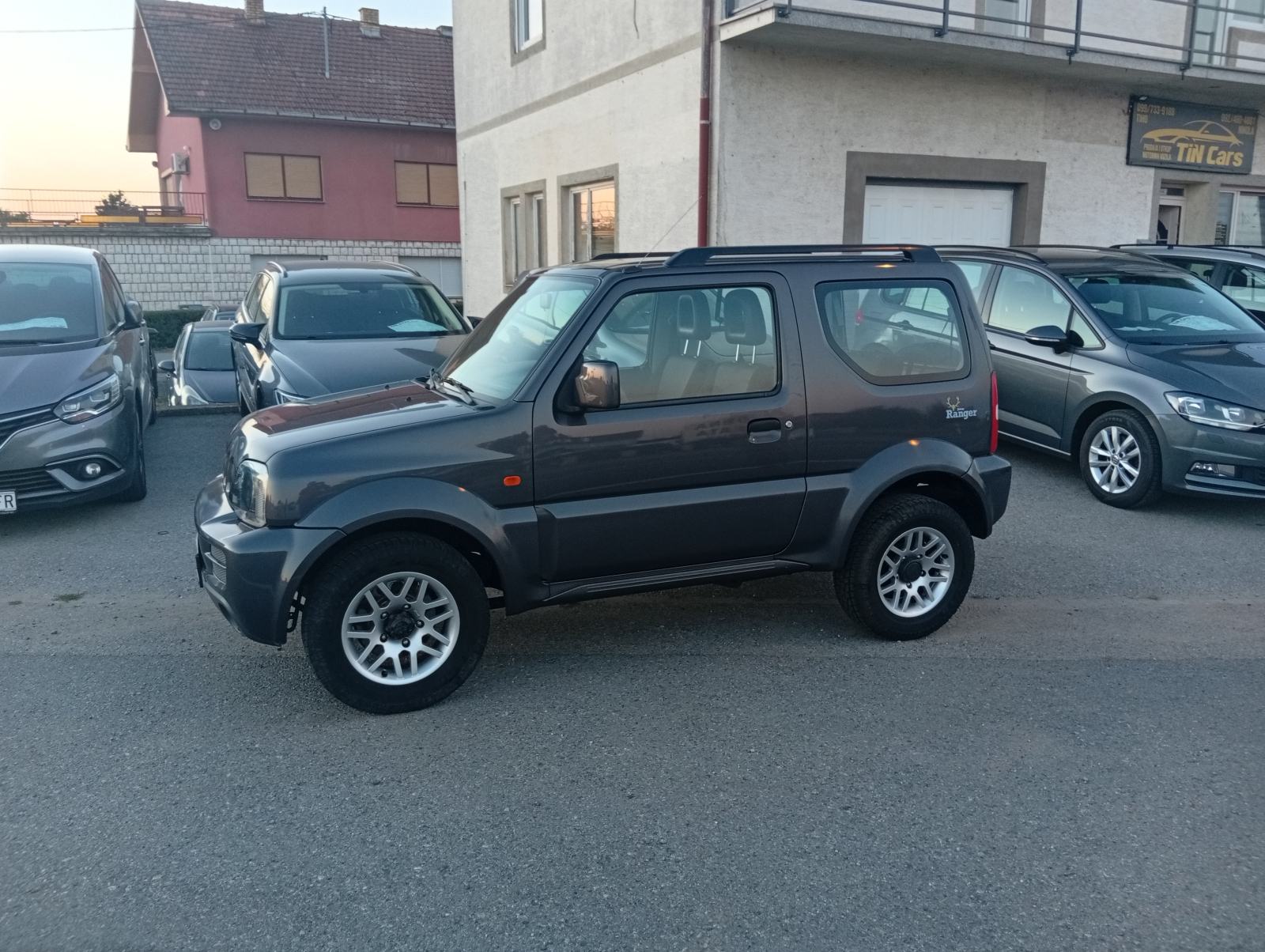 Suzuki Jimny 1,3 JLX 4*4 mod.2011 - 144 TKM/ 1.VLASNIK/ KUKA/ SERVISNA, fotografija 6