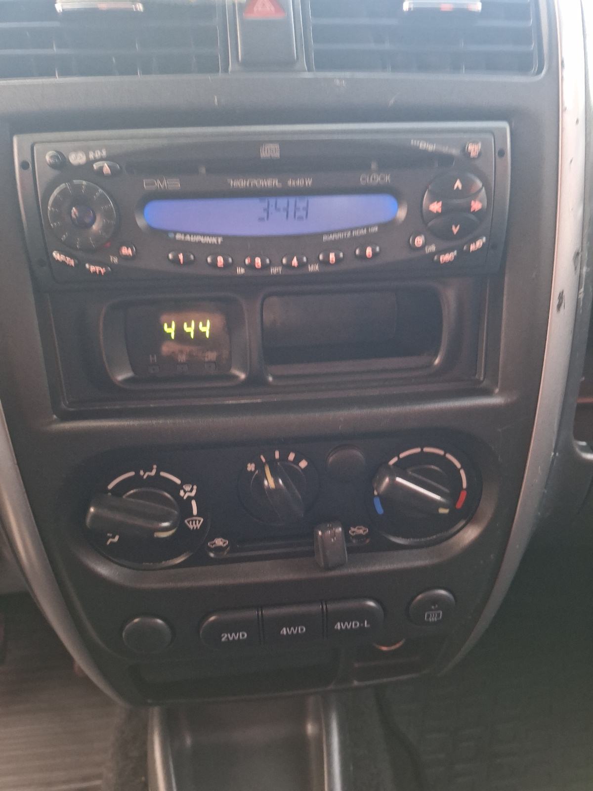 Suzuki Jimny 1,3 JLX, fotografija 15