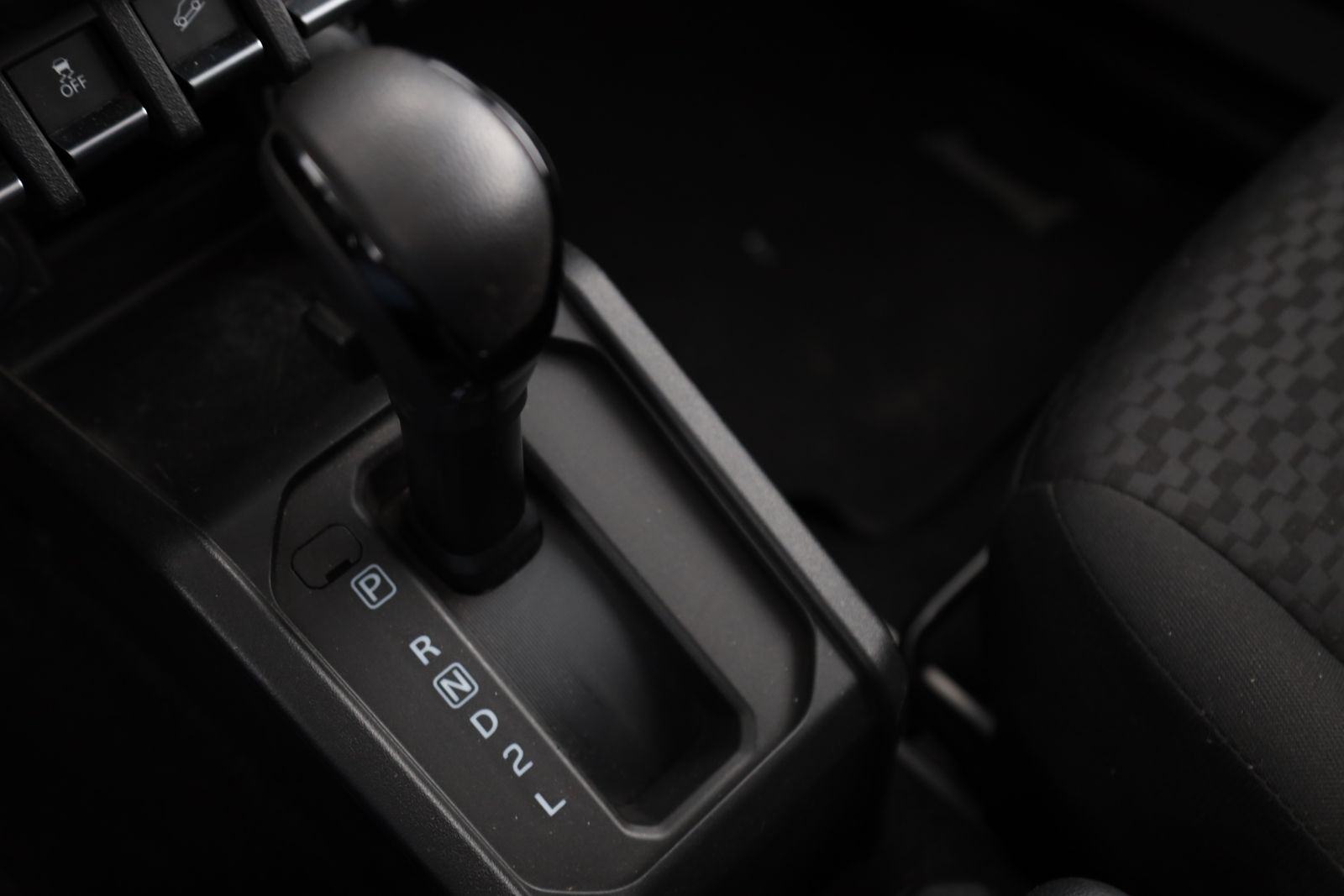 Suzuki Jimny 1.5 ALLGRIP AUTOMATIK 4-SJEDALA GRIJ.SIC. 1.VL. KLIMA, fotografija 12