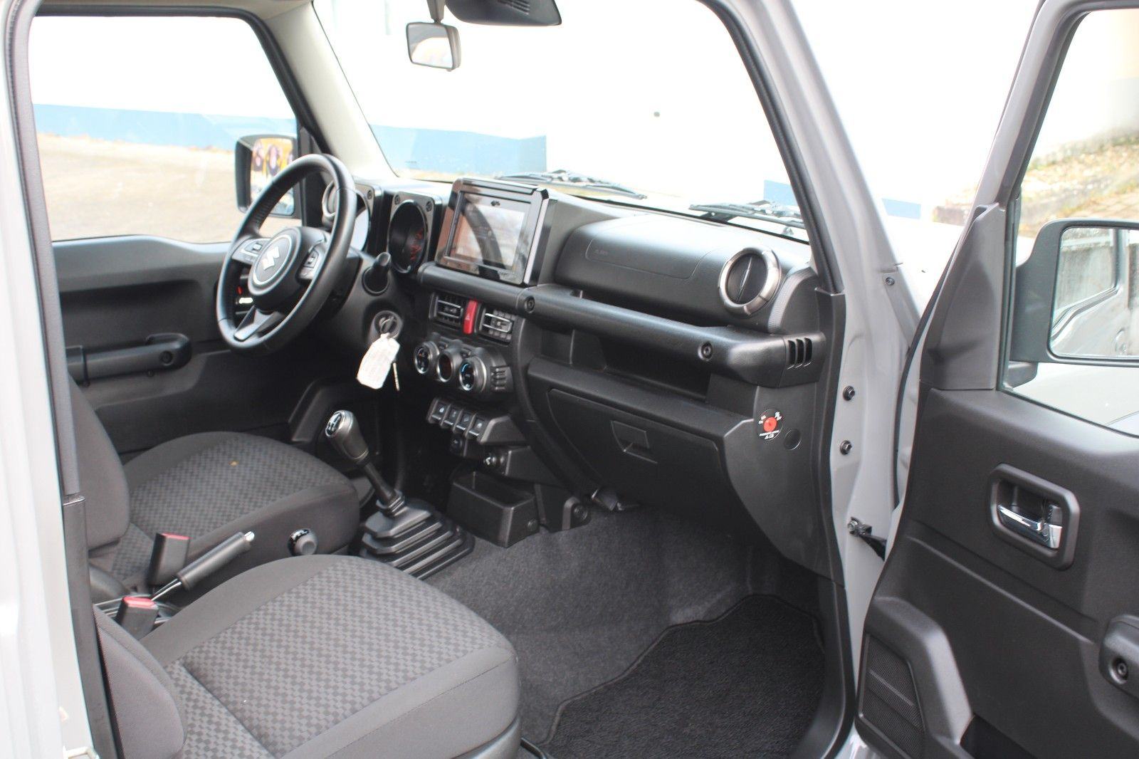 Suzuki Jimny 1,5 Comfort+ AllGrip LED NAVI AUTOM. KLIMA 4 SJED. KUKA, fotografija 19