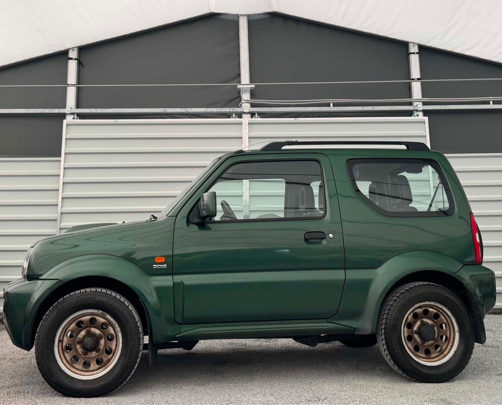 Suzuki Jimny 1.5 DDiS - 4X4 - KLIMA - BEZ ROSTA- ZAŠČITEN, fotografija 3