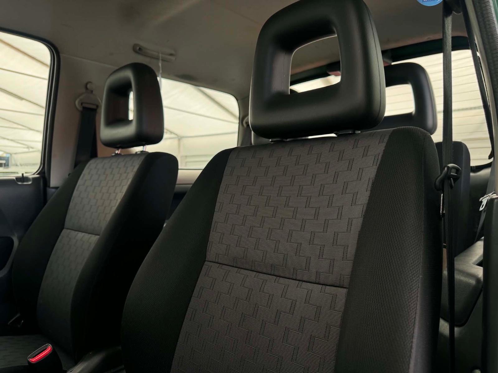 Suzuki Jimny 1.5 DDiS - 4X4 - KLIMA - BEZ ROSTA- ZAŠČITEN, fotografija 9