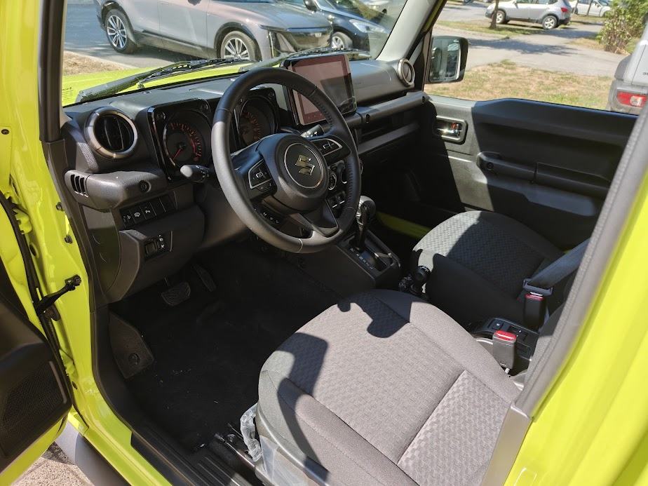 Suzuki Jimny 4x4 automatik (više vozila na lageru), fotografija 9