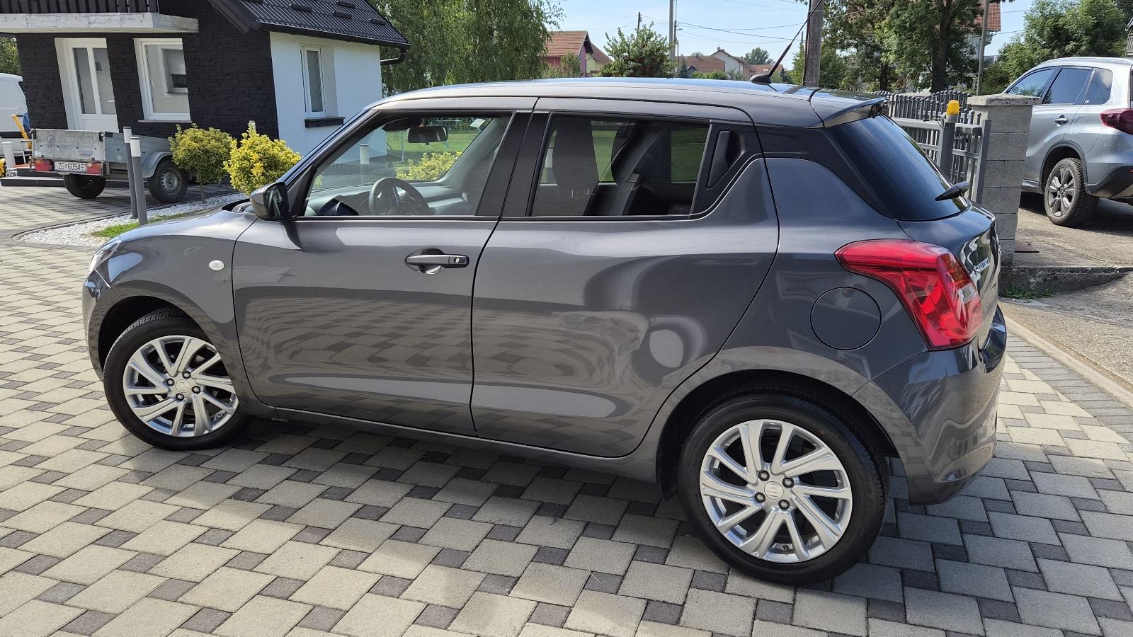 Suzuki Swift 1,2 - 1.VLASNIK - NIJE UVOZ - 26000 KM -, fotografija 3