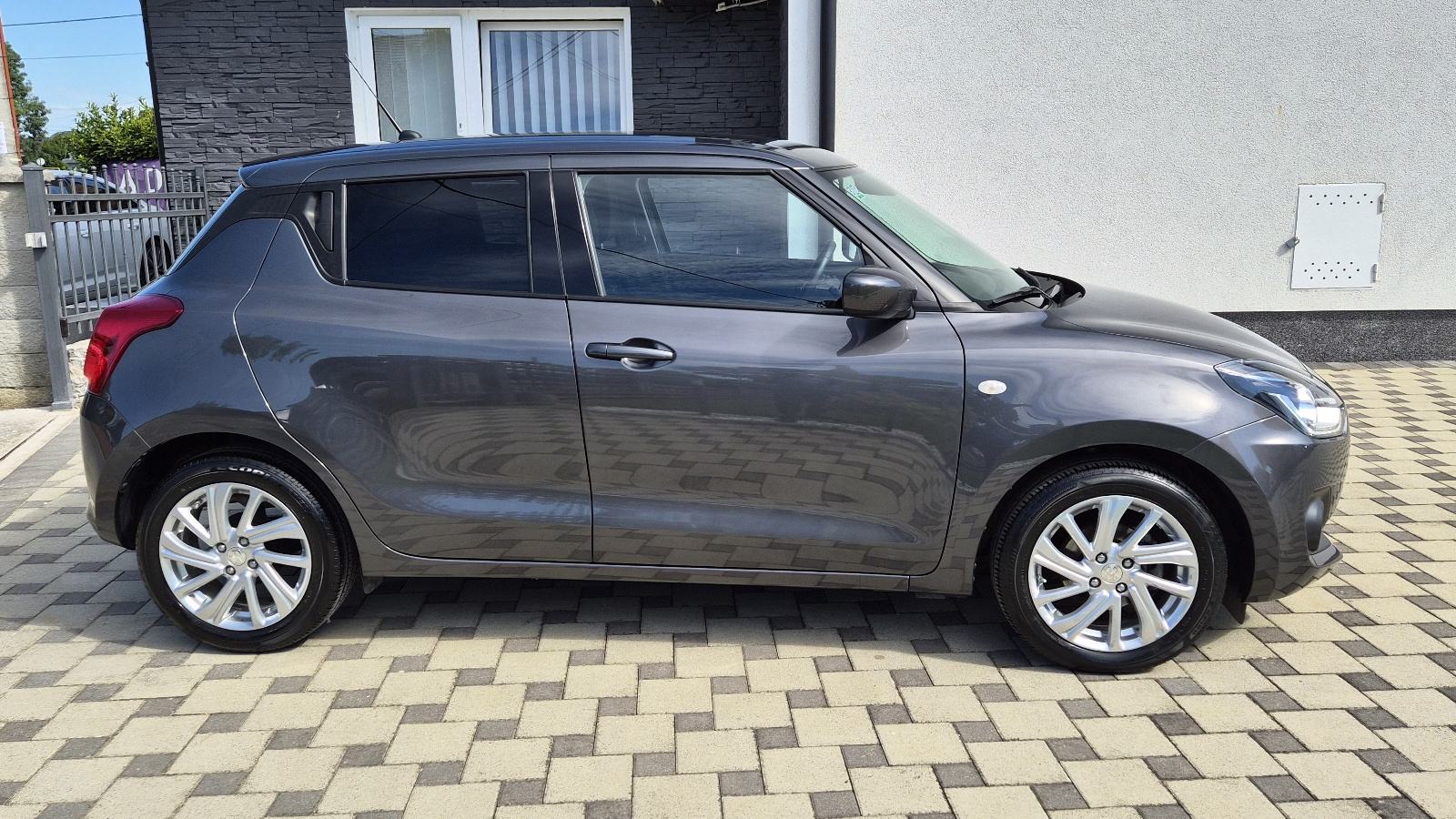 Suzuki Swift 1,2 - 1.VLASNIK - NIJE UVOZ - 26000 KM -, fotografija 11