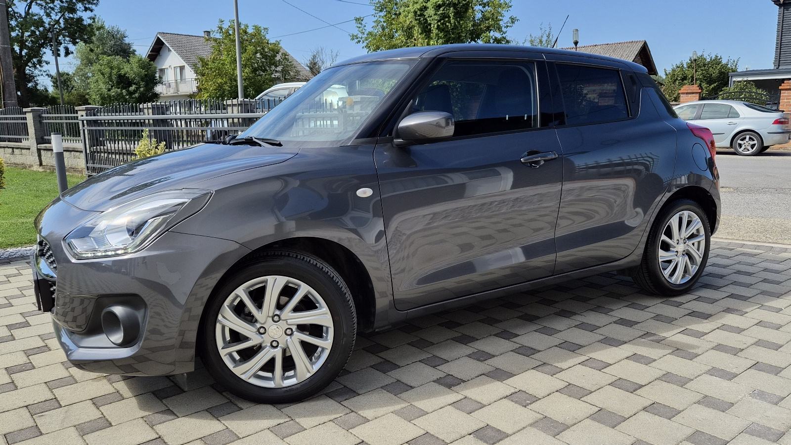 Suzuki Swift 1,2 - 1.VLASNIK - NIJE UVOZ - 26000 KM -, fotografija 7