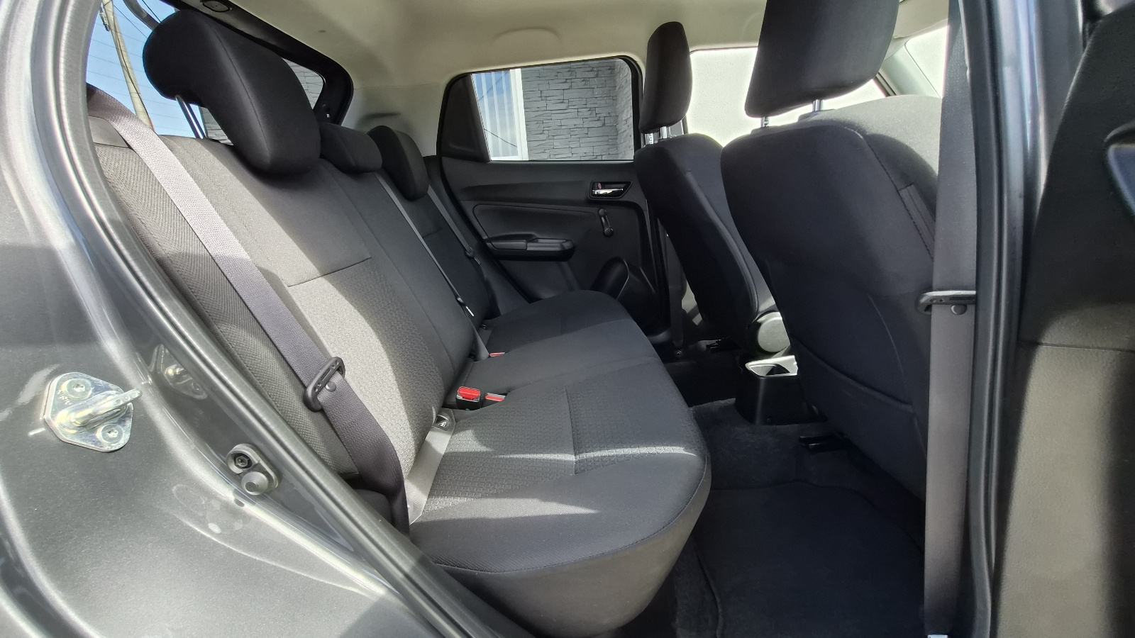 Suzuki Swift 1,2 - 1.VLASNIK - NIJE UVOZ - 26000 KM -, fotografija 19