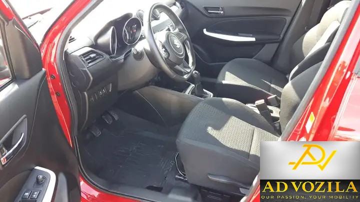 Suzuki Swift 1,2 Club,Bluetooth.Usb,LED €12.990 do reg.!, fotografija 2