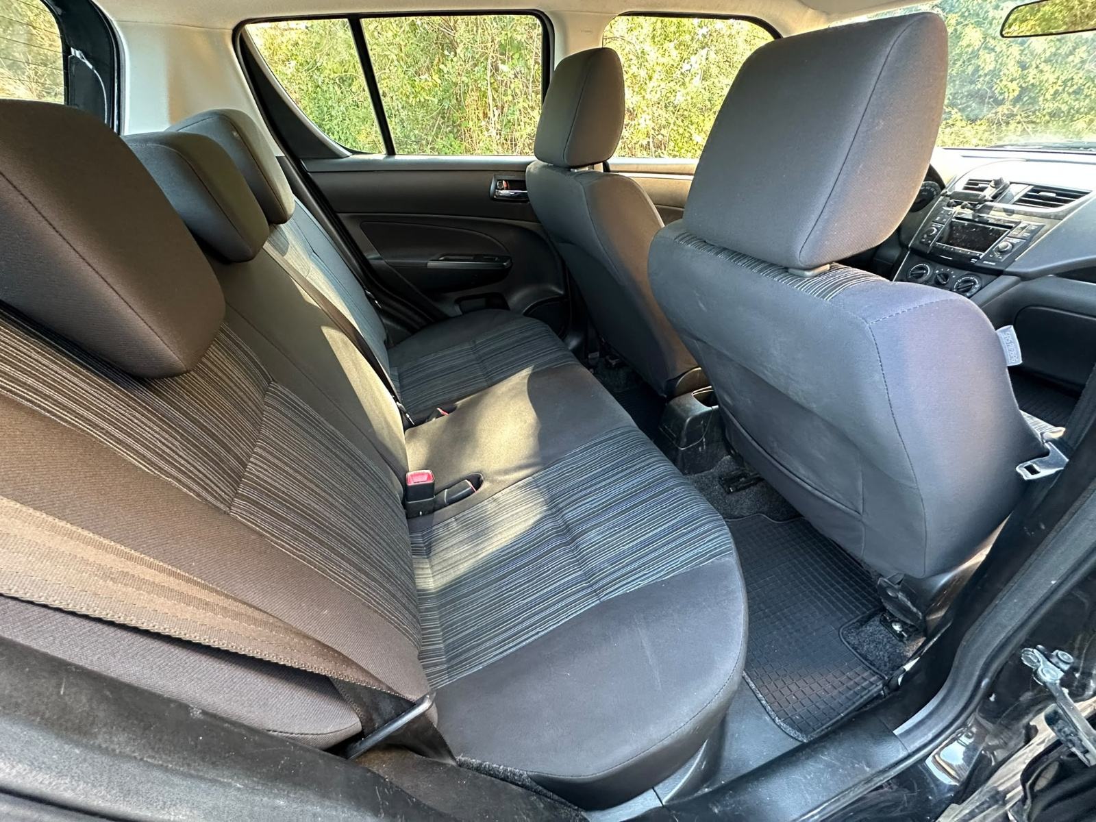 Suzuki Swift 1,2 GA AC, fotografija 9