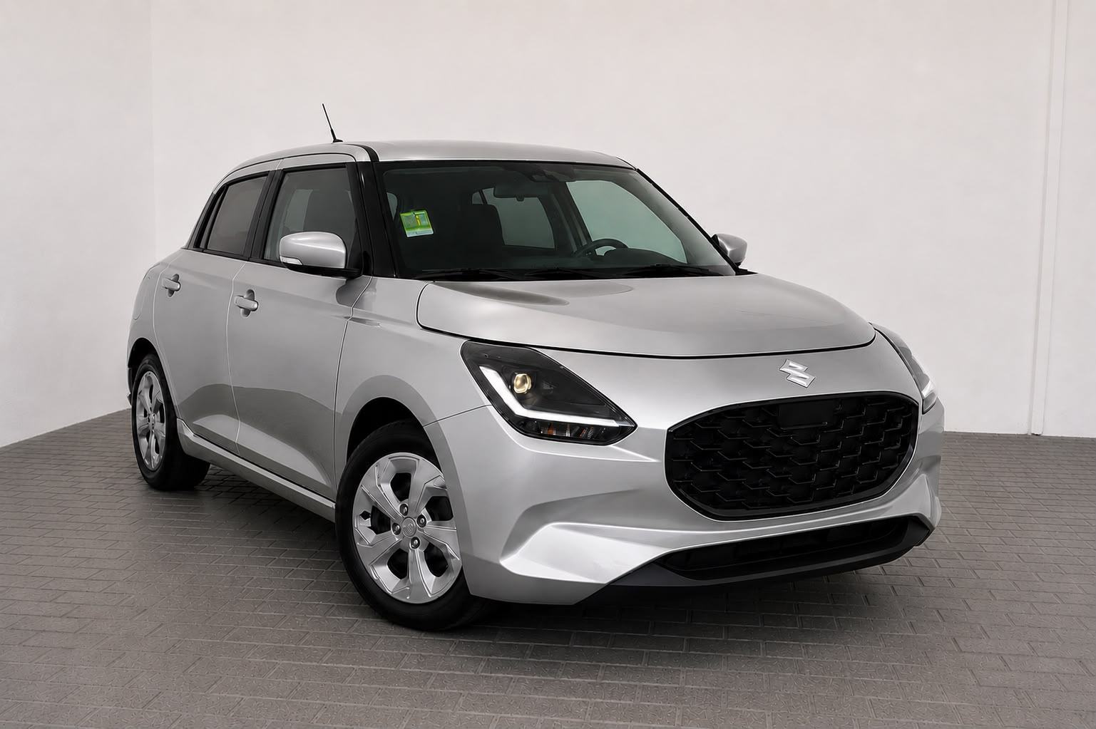 Suzuki Swift 1,2 GL+ Premium 2WD Hybrid "NOVO"Reg 1.god"