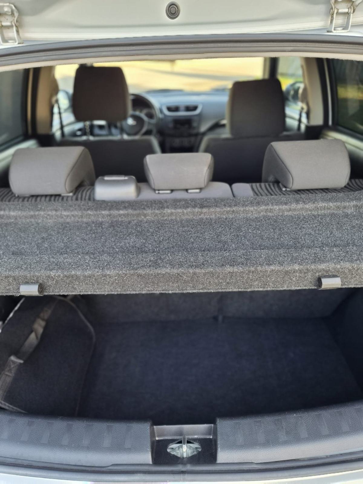 Suzuki Swift 1,2 GLX AC 95ks, fotografija 11