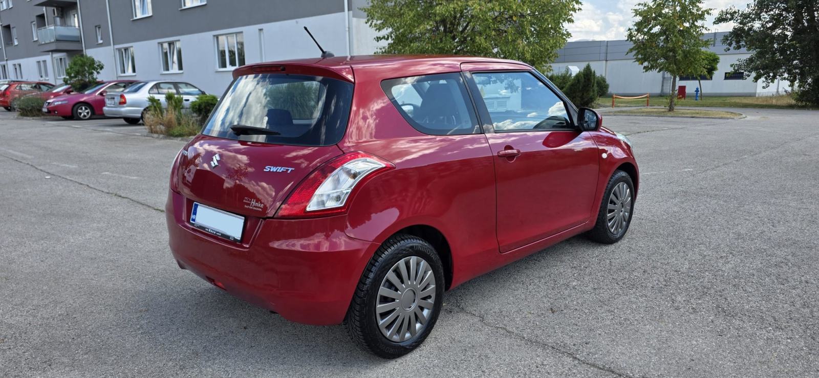 Suzuki Swift 1,2 GLX reg. do 03/27, Super stanje, fotografija 13