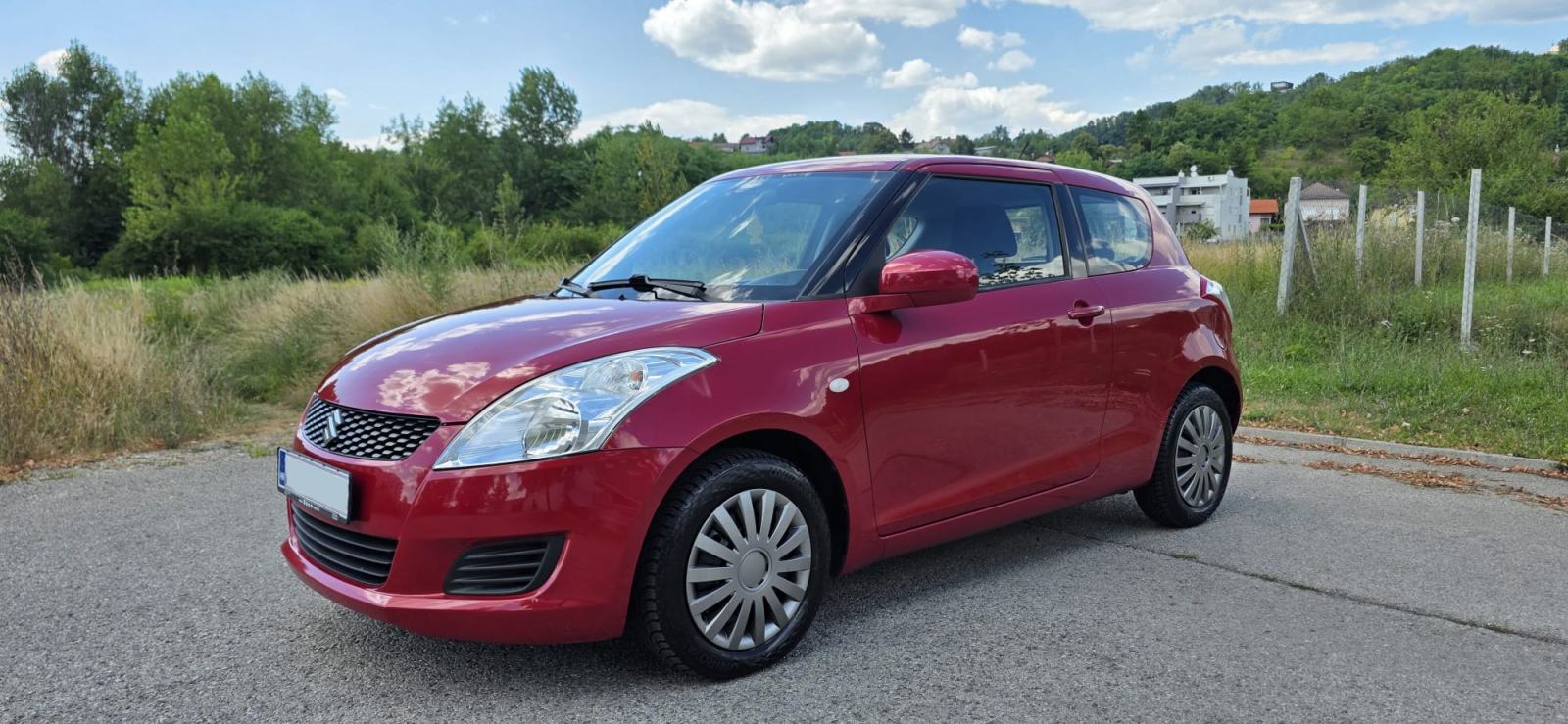 Suzuki Swift 1,2 GLX reg. do 03/27, Super stanje, fotografija 4
