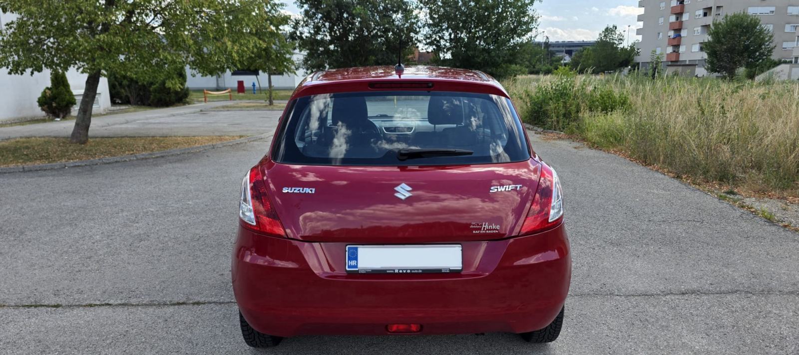 Suzuki Swift 1,2 GLX reg. do 03/27, Super stanje, fotografija 15