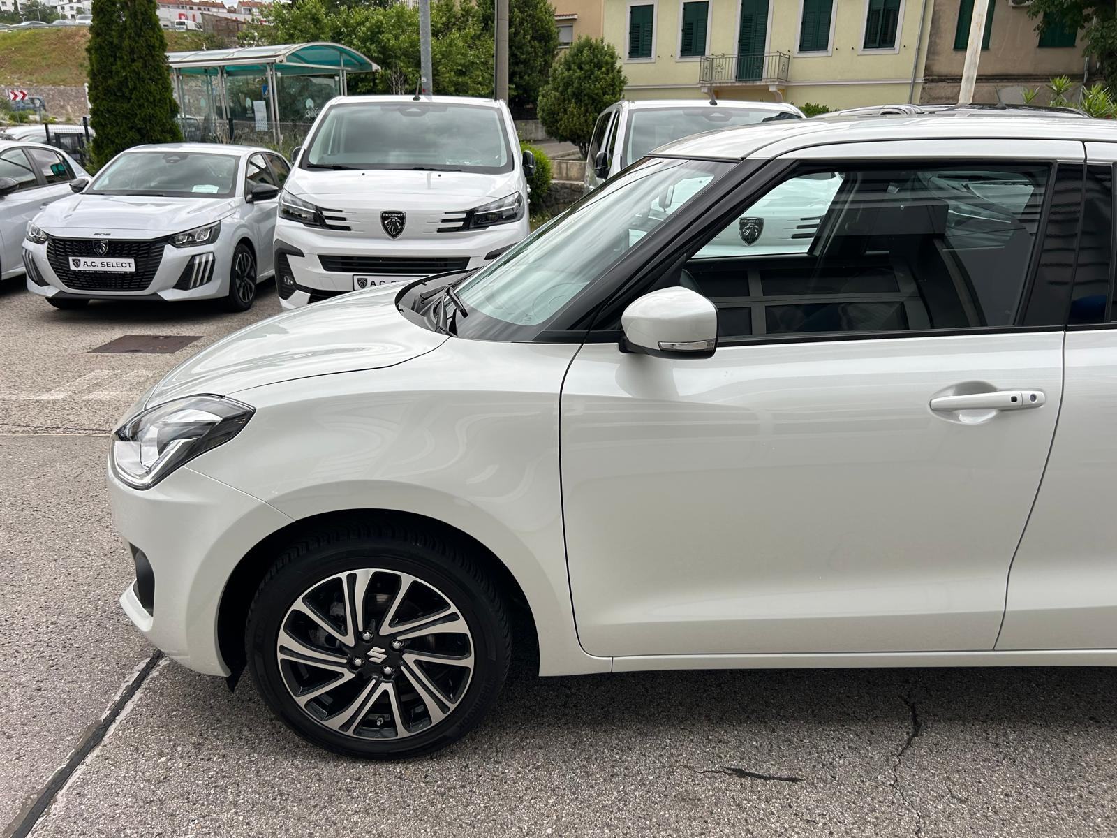 Suzuki Swift 1,2 HYBRID - 2023 - 20.000km - LED - GARANCIJA - REG1GOD, fotografija 4