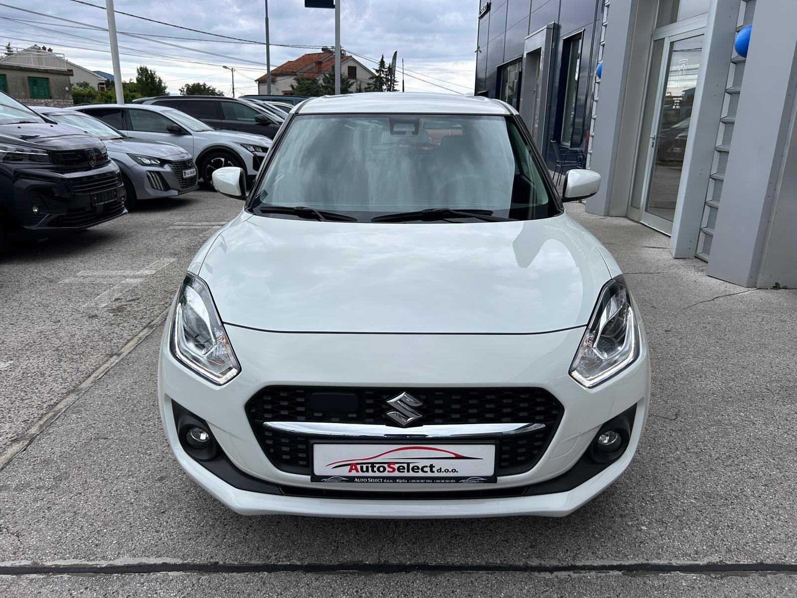 Suzuki Swift 1,2 HYBRID - 2023 - 20.000km - LED - GARANCIJA - REG1GOD, fotografija 3