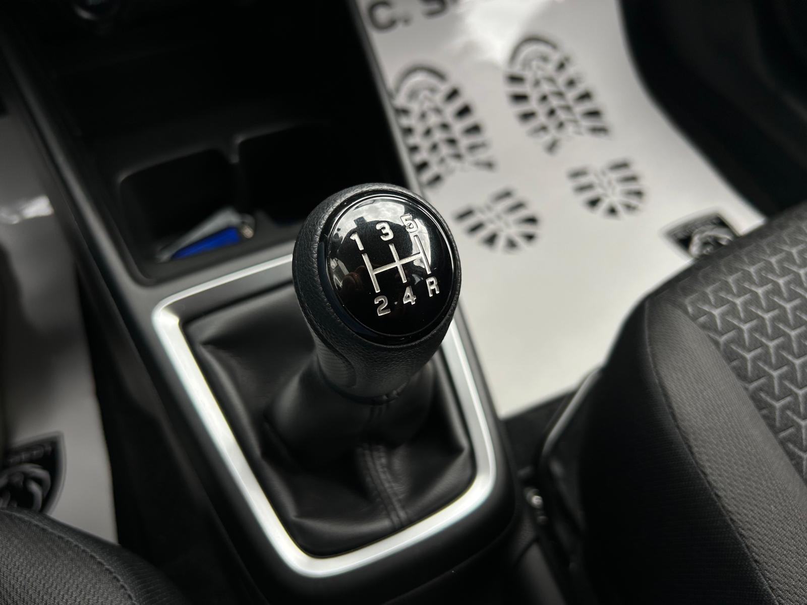 Suzuki Swift 1,2 HYBRID - 2023 - 20.000km - LED - GARANCIJA - REG1GOD, fotografija 16